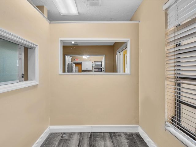 4901 SW 51st Street, Davie, FL 33314