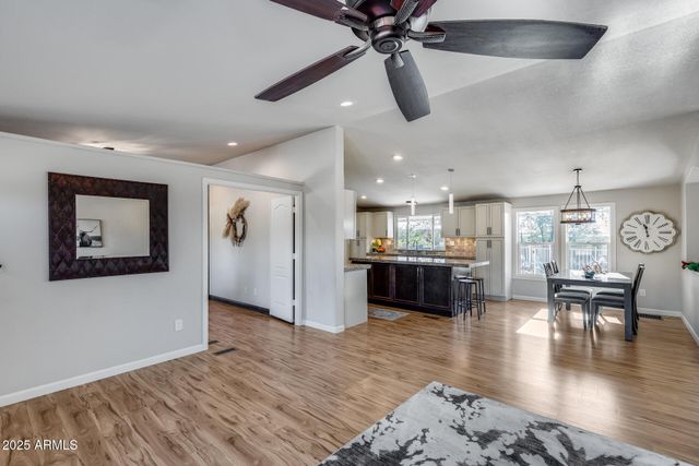 1815 E LA SALLE Road, Phoenix, AZ 85086