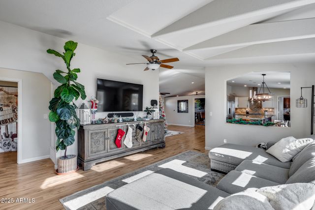 1815 E LA SALLE Road, Phoenix, AZ 85086