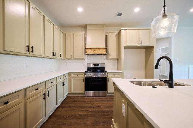 10573 W Miller Sardis Road, Bauxite, AR 72011