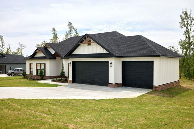 10573 W Miller Sardis Road, Bauxite, AR 72011