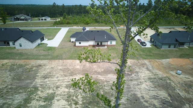 10573 W Miller Sardis Road, Bauxite, AR 72011