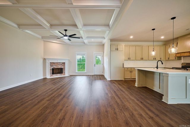 10573 W Miller Sardis Road, Bauxite, AR 72011