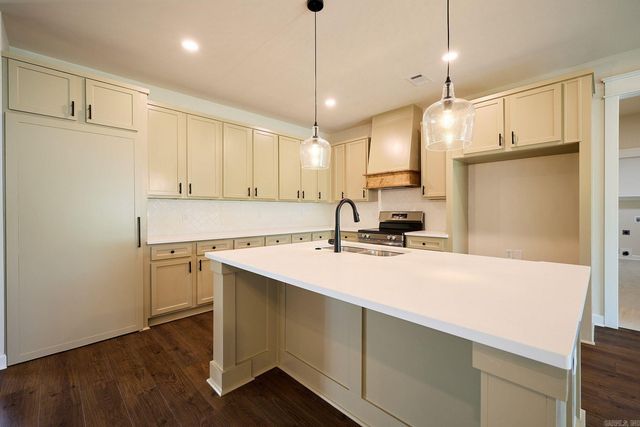 10573 W Miller Sardis Road, Bauxite, AR 72011