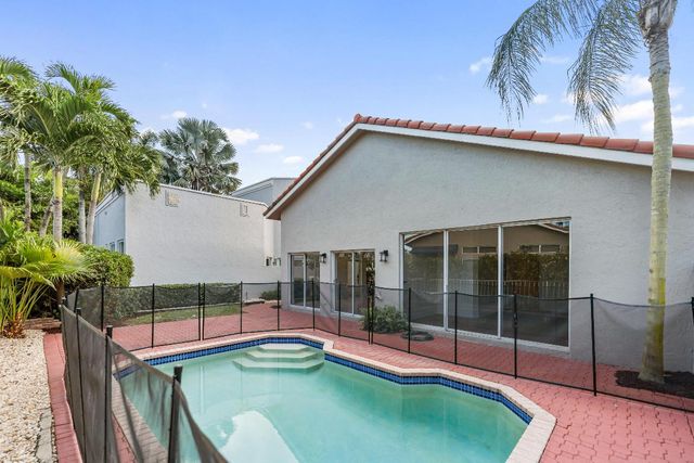 17277 Hampton Boulevard, Boca Raton, FL 33496