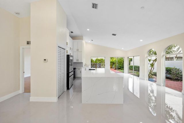 17277 Hampton Boulevard, Boca Raton, FL 33496