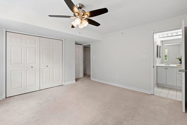 400 Sturdy Road 5b, Valparaiso, IN 46383