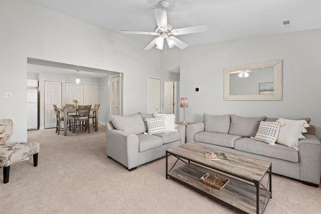 400 Sturdy Road 5b, Valparaiso, IN 46383
