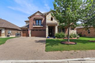1915 Los Santos DR, San Marcos, TX 78666