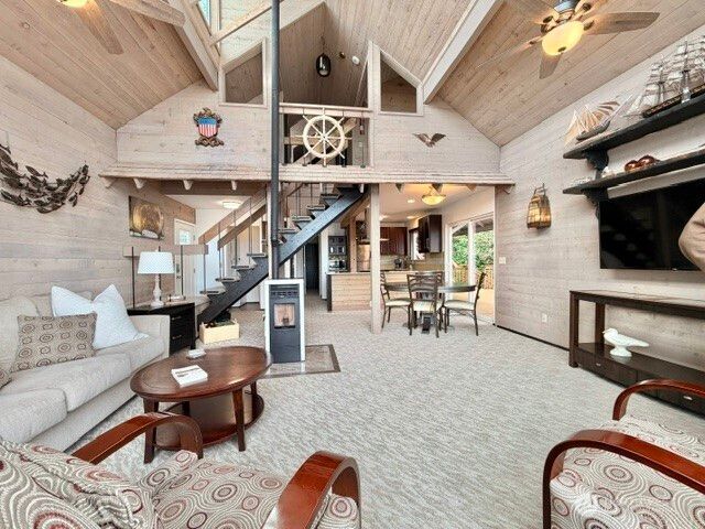 11901 Larson Road, Anderson Island, WA 98303