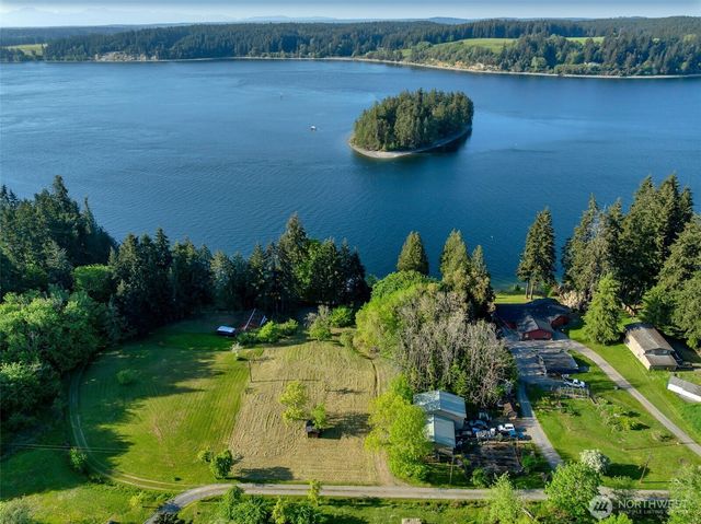 11901 Larson Road, Anderson Island, WA 98303