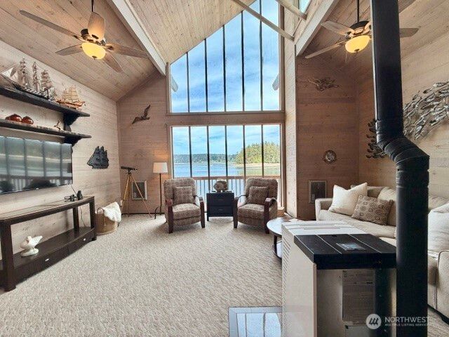 11901 Larson Road, Anderson Island, WA 98303
