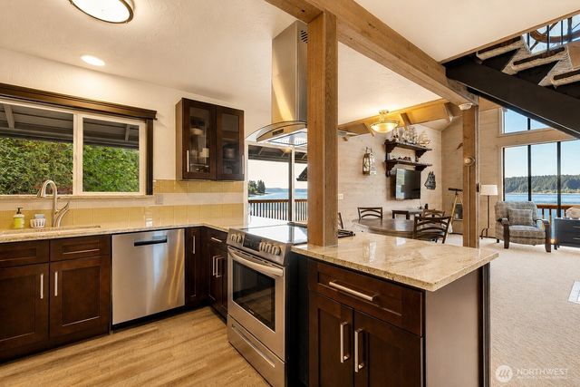 11901 Larson Road, Anderson Island, WA 98303