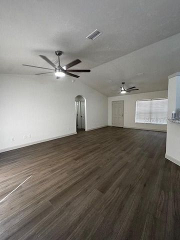 76 FISHER WAY TRAIL, Ocklawaha, FL 32179