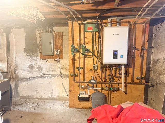 109 Barclay Street, Bridgeport, CT 06610