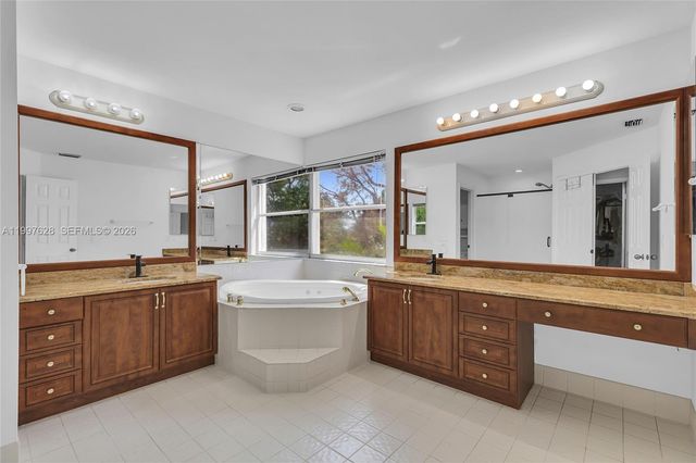 10974 N Danbury Way, Boca Raton, FL 33498