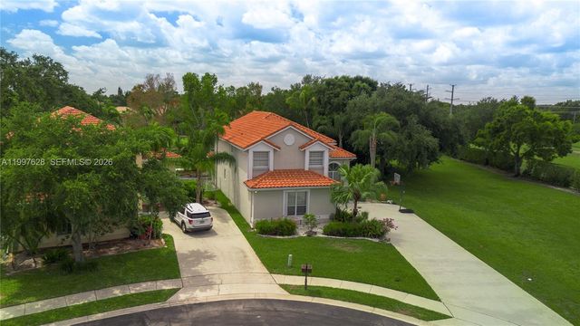 10974 N Danbury Way, Boca Raton, FL 33498