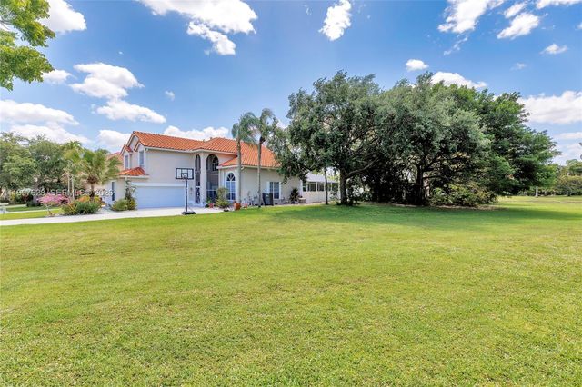 10974 N Danbury Way, Boca Raton, FL 33498