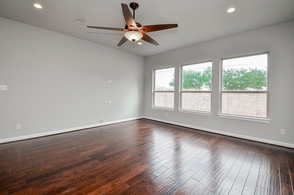 Image 16 of property listing at 19007 Logan Star Court, Richmond, TX 77407