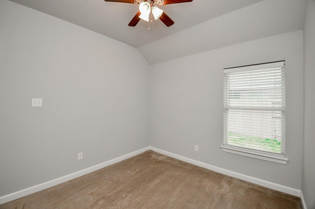 Image 37 of property listing at 19007 Logan Star Court, Richmond, TX 77407