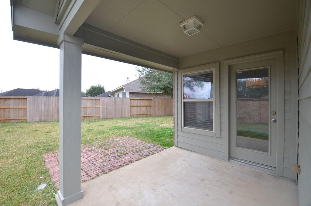 Image 44 of property listing at 19007 Logan Star Court, Richmond, TX 77407