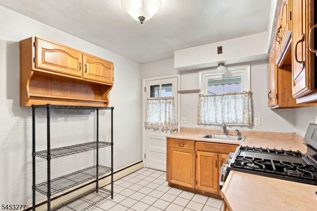 97 Elberon Ave, Hawthorne Boro, NJ 07506