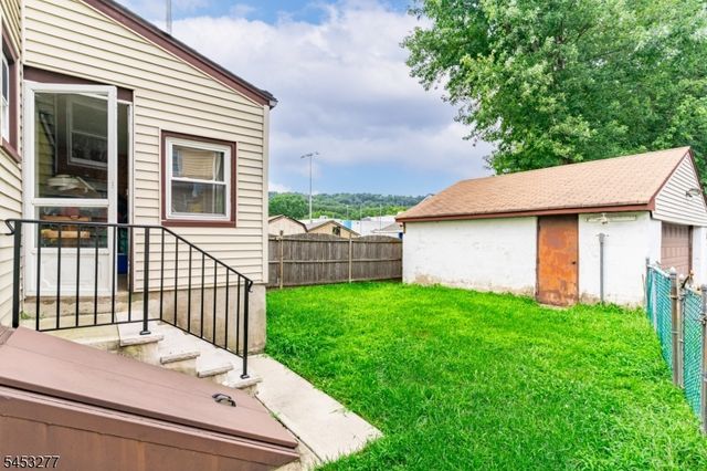 97 Elberon Ave, Hawthorne Boro, NJ 07506