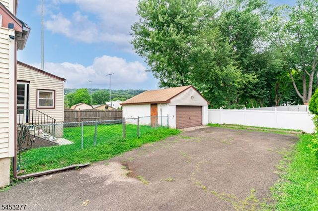 97 Elberon Ave, Hawthorne Boro, NJ 07506