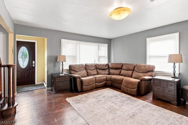 97 Elberon Ave, Hawthorne Boro, NJ 07506