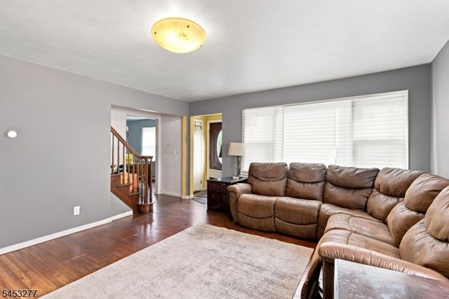 97 Elberon Ave, Hawthorne Boro, NJ 07506