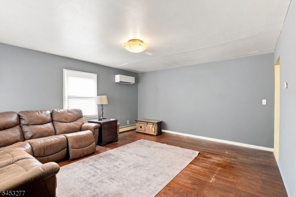 97 Elberon Ave, Hawthorne Boro, NJ 07506 — photo 4