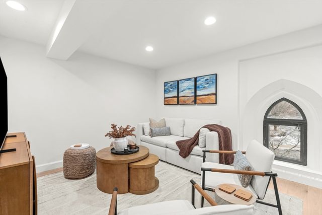 115 Washington Street 2A, Winchester, MA 01890