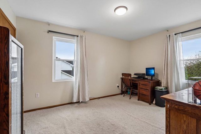 8570 Whitney DRIVE, Oak Creek, WI 53154