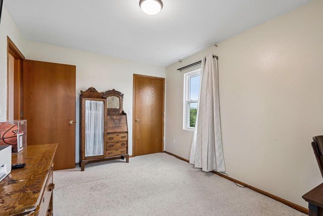 8570 Whitney DRIVE, Oak Creek, WI 53154