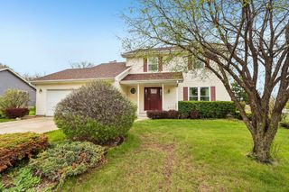 8570 Whitney DRIVE, Oak Creek, WI 53154