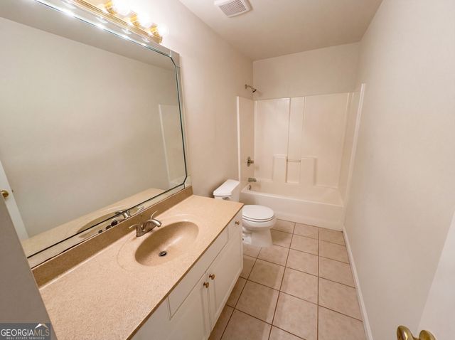 2582 Ramblewood Court, Acworth, GA 30102