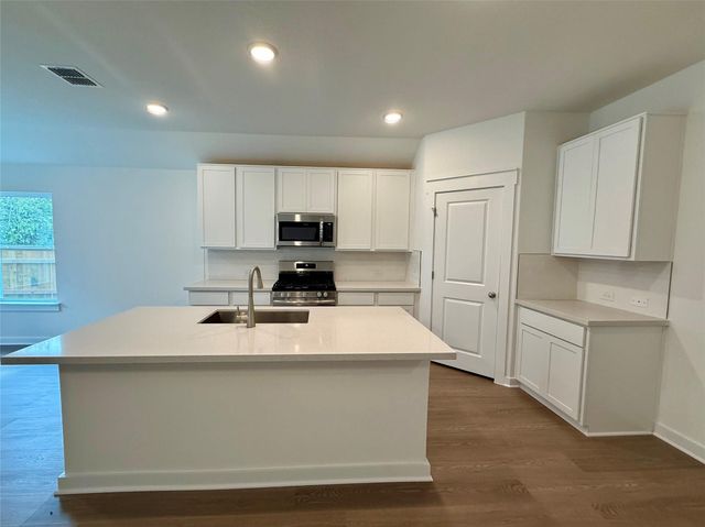 13531 Barn Chime ST, Elgin, TX 78621