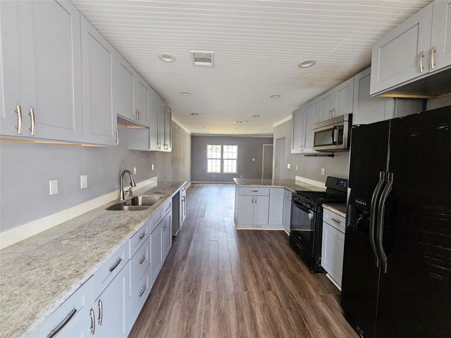 1023 Meyer Street, Sealy, TX 77474