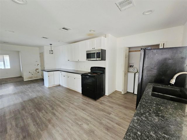 1023 Meyer Street, Sealy, TX 77474