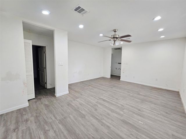 1023 Meyer Street, Sealy, TX 77474