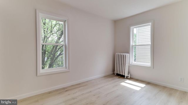 236 N BROADWAY, Gloucester City, NJ 08030