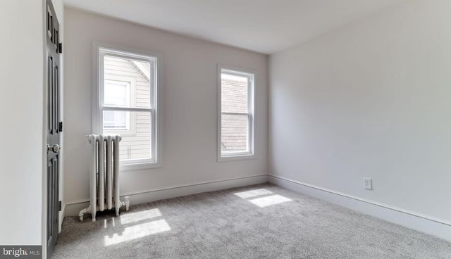 236 N BROADWAY, Gloucester City, NJ 08030