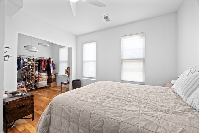 1527 W 18th Place, Chicago, IL 60608