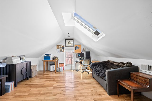 1527 W 18th Place, Chicago, IL 60608