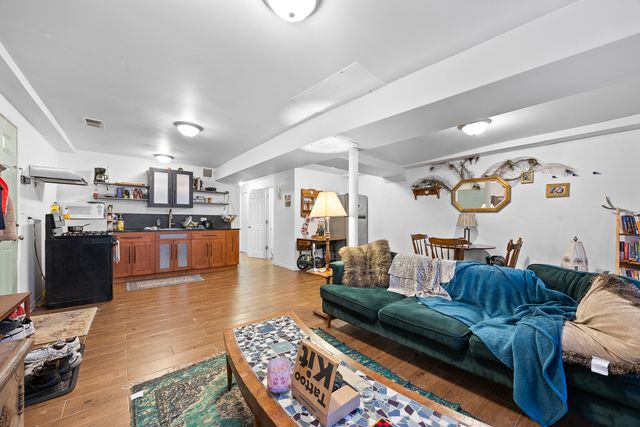 1527 W 18th Place, Chicago, IL 60608