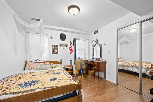 1527 W 18th Place, Chicago, IL 60608