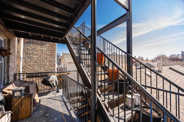 1527 W 18th Place, Chicago, IL 60608