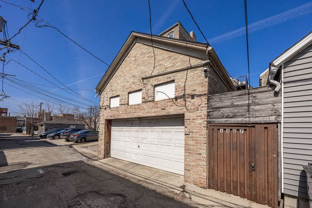 1527 W 18th Place, Chicago, IL 60608