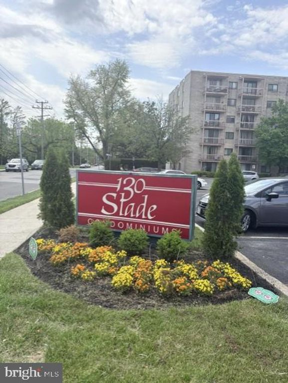 Image 1 of property listing at 130 SLADE AVE #202, Pikesville, MD 21208