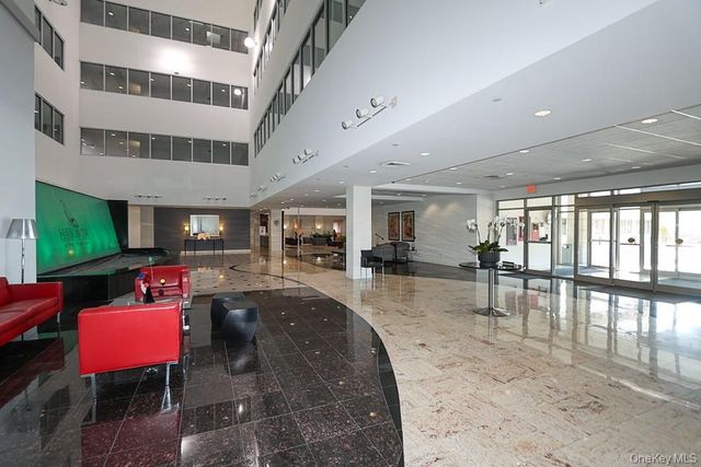 100 Harborview Drive 301, Port Washington, NY 11050